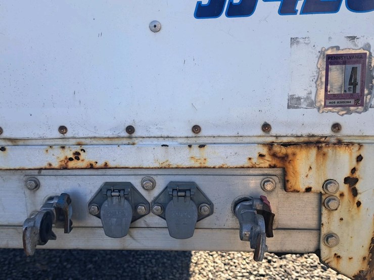 #131-•-2005-reitnourer-curtain-trailer-image-26