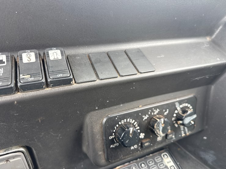 takeuchi-tb285-image-69