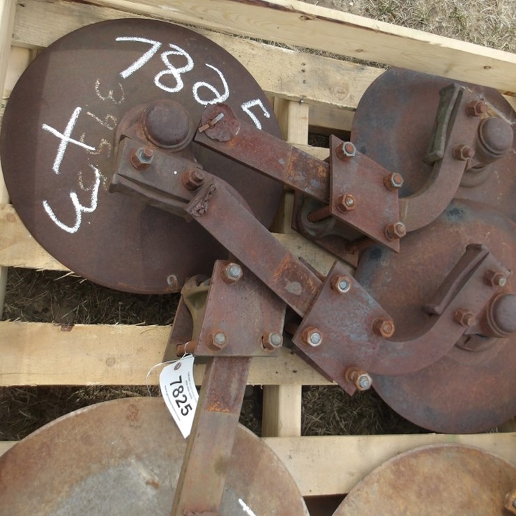 #7825 • (3) Plow Coulters