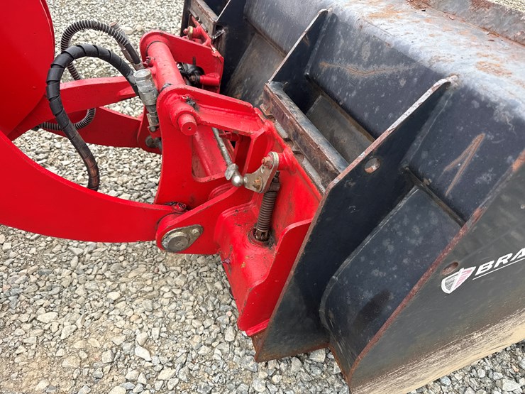 2014-takeuchi-tw40-image-15