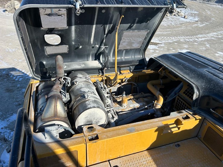 2018-caterpillar-336f-image-23