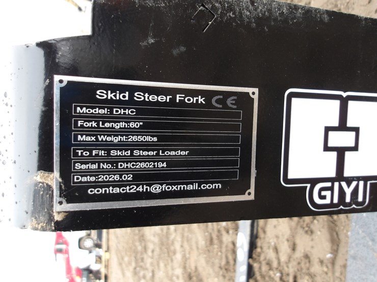 #7809-•-60"-skid-steer-forks-image-4