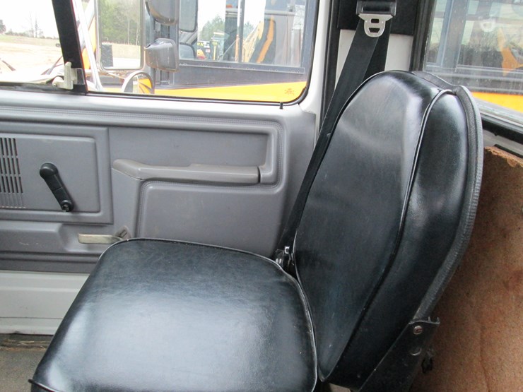 1997-ford-f800-image-38