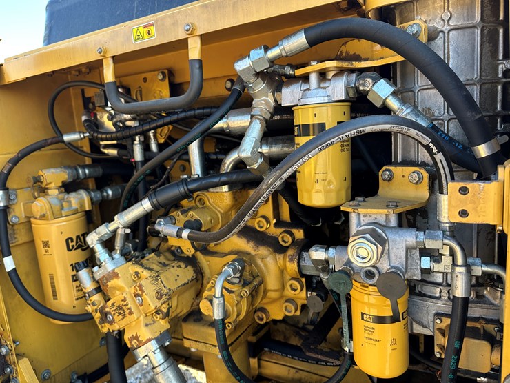 2011-caterpillar-336dl-image-48