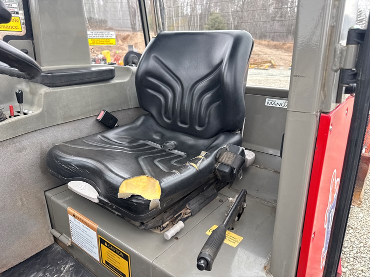 2014-takeuchi-tw40-image-43