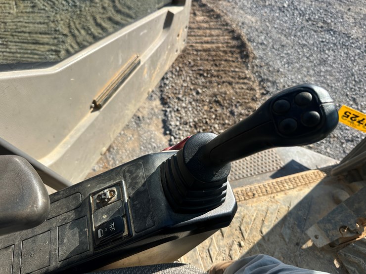 2017-volvo-ec350el-image-53