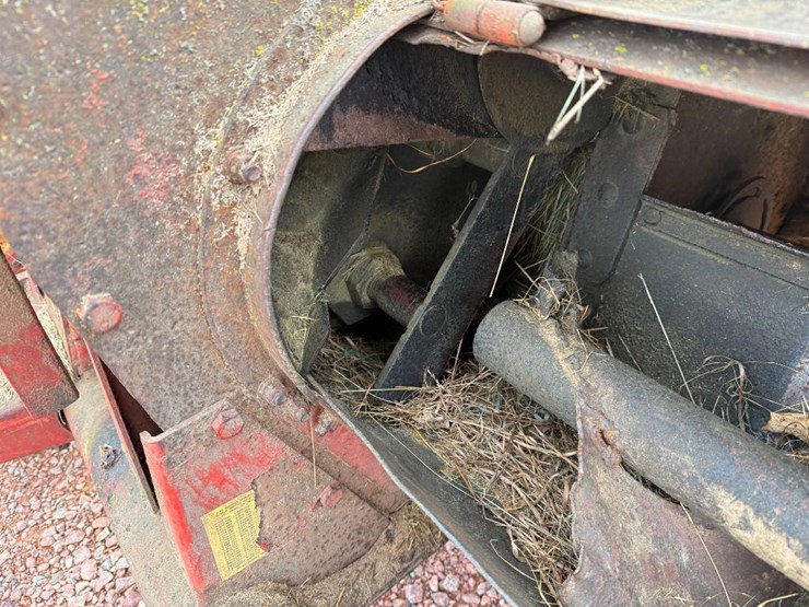 new-holland-36-image-13