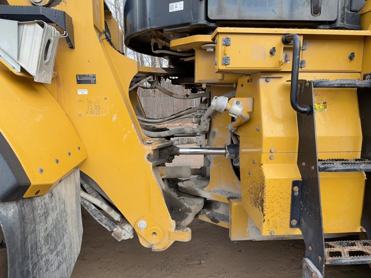 2017-caterpillar-980m-image-16