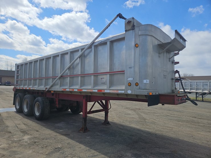 2001-j&j-aluminum-28'-tri/a-dump-trailer-image-7