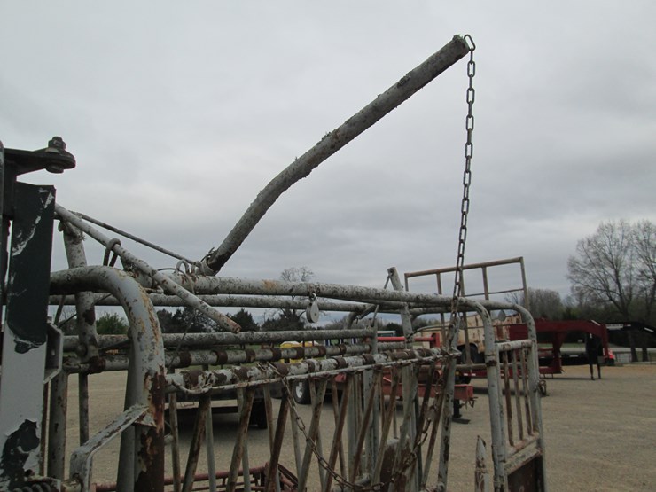 #37305-•-squeeze-chute-image-14