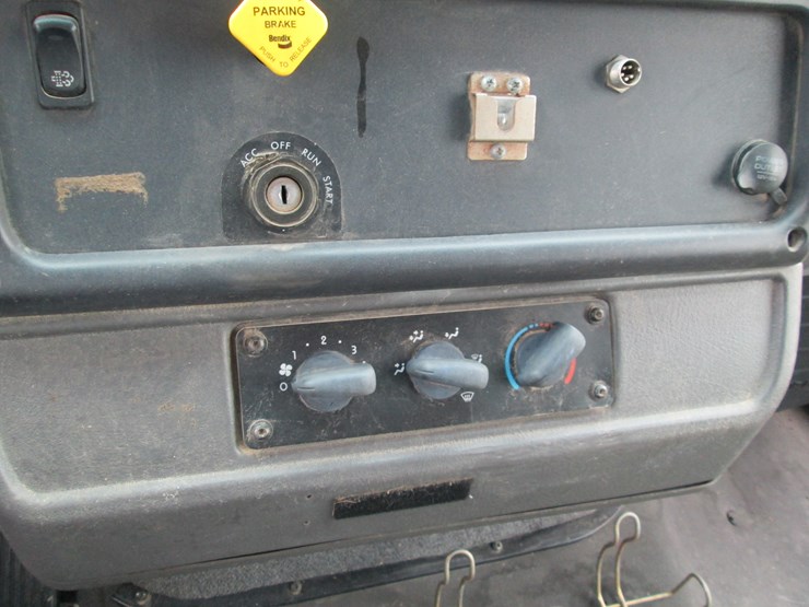 #38174-•-2008-freightliner-thomas-built-s/a-school-bus-4uzabrdj58cz11226-image-31