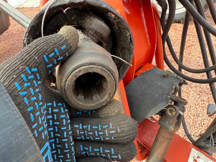 new-holland-1409-image-8