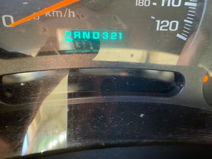 2004-chevrolet-silverado-1500-image-21