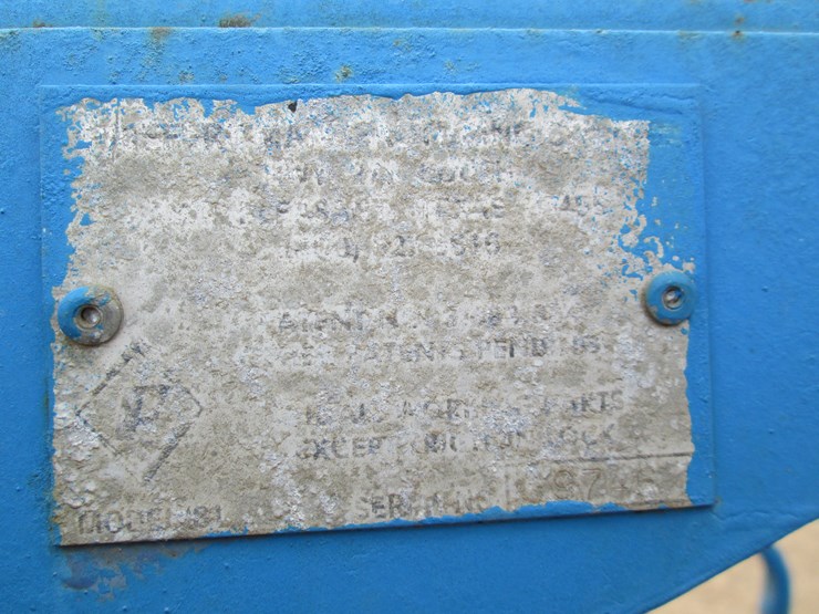 #37304-•-squeeze-chute-9746-image-12