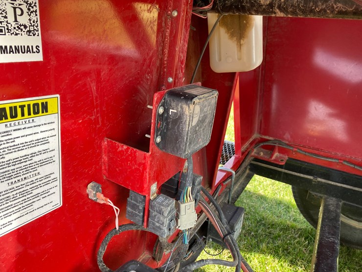 2023-patriot-345c-seed-tender-image-23