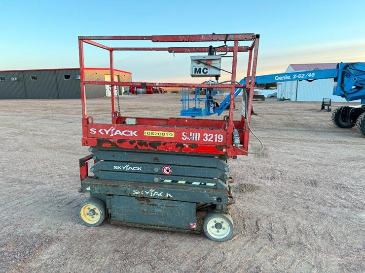 2016-skyjack-sjiii3219-image-3