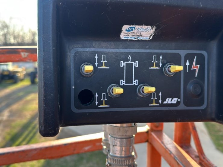 #106-•-1994-jlg-rough-terrain-scissor-lift-image-18