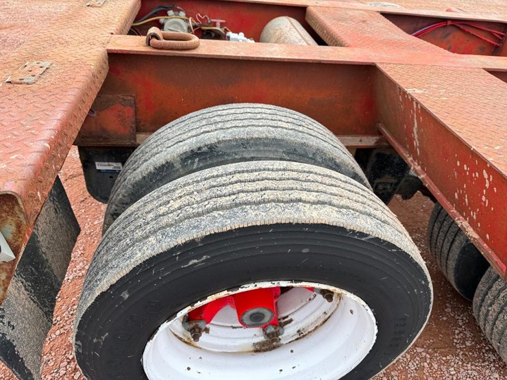 #194-•-lot-194-image-9