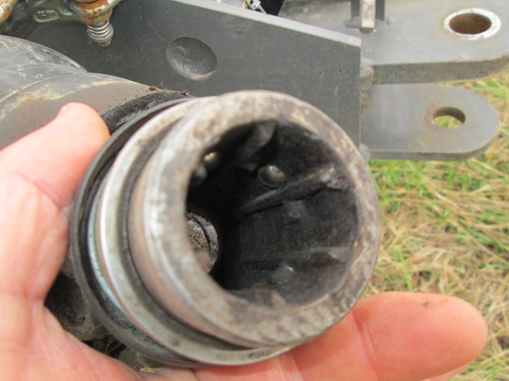 massey-ferguson-1745-image-30