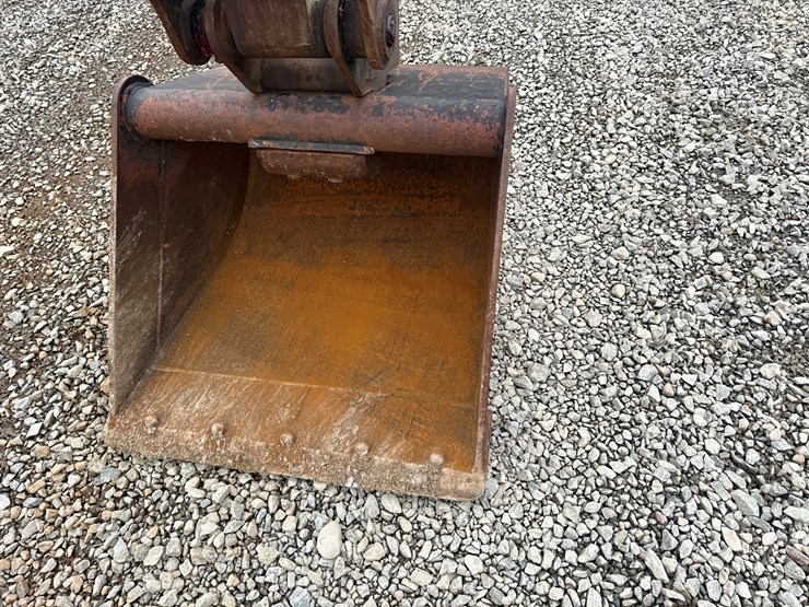 takeuchi-tb285-image-13