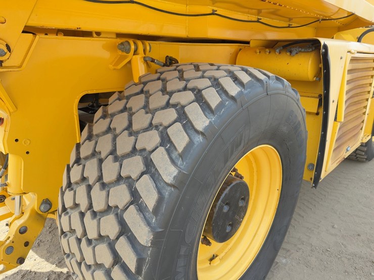 2012-gvm-ut5212-powerplatform-multipurpose-vehicle-image-14