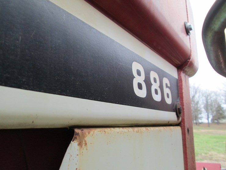 1977-international-886-image-33