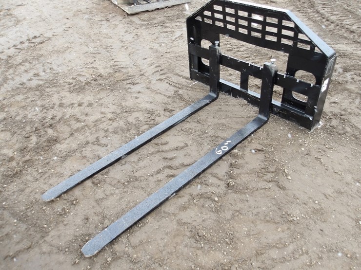 #7362-•-60"-skid-steer-forks-image-2