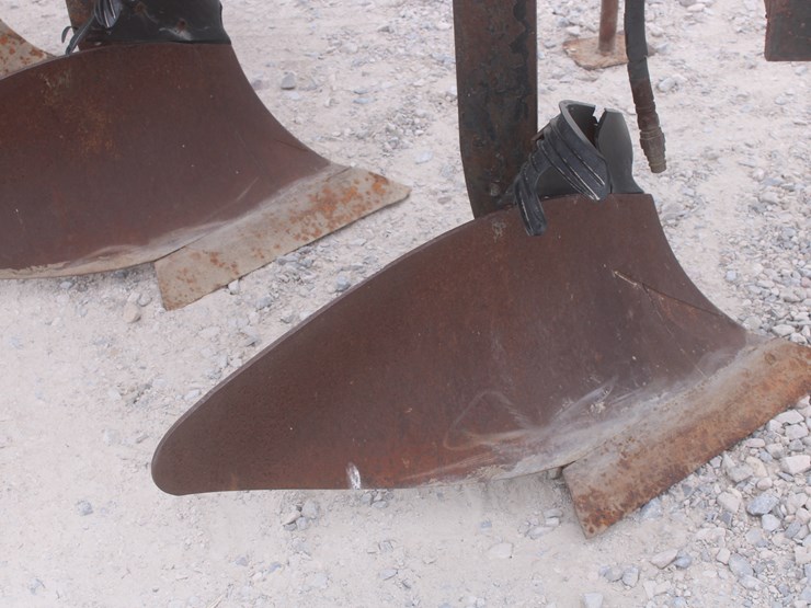 international-140-image-16