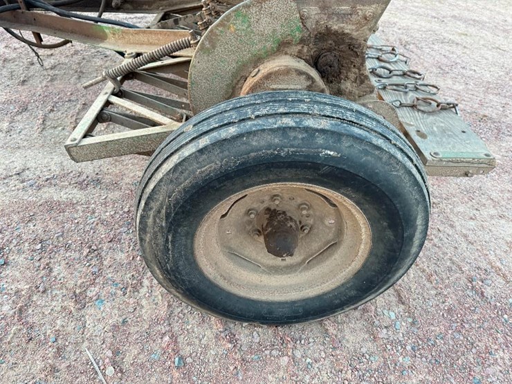 john-deere-b-image-7