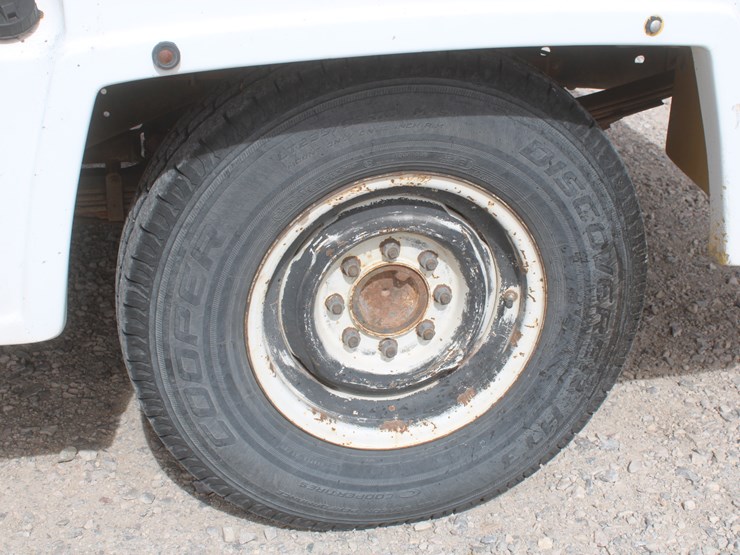 1984-chevrolet-c20-image-17