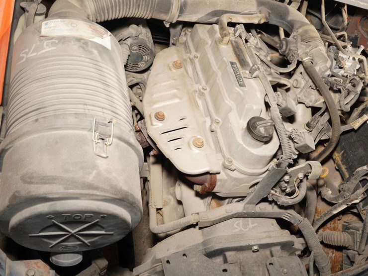 2016-toyota-8fg35u-image-24