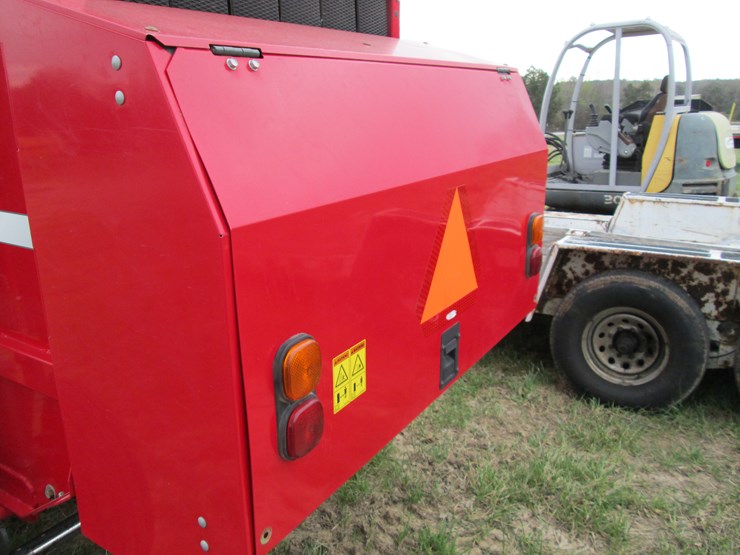 massey-ferguson-1745-image-6