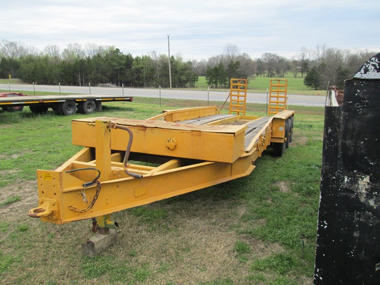 #37296-•-roland-20'-tri/a-steel-equipment-trailer-image-1