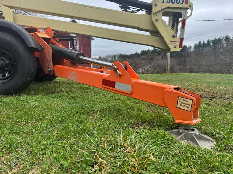 2016-jlg-t500j-image-16