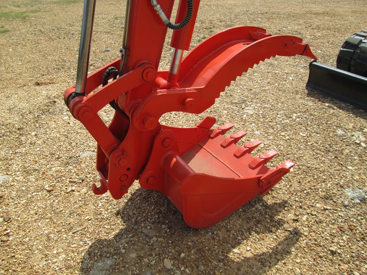 #37299-•-2015-kubota-kx155-5-hydraulic-excavator-11017-image-24