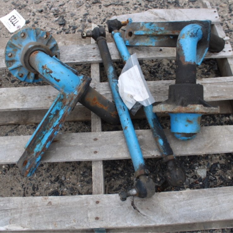 #7723 • Model 1072 10T Running Gear Hubs/Tie Rods