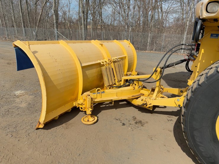 2012-gvm-ut5212-powerplatform-multipurpose-vehicle-image-10