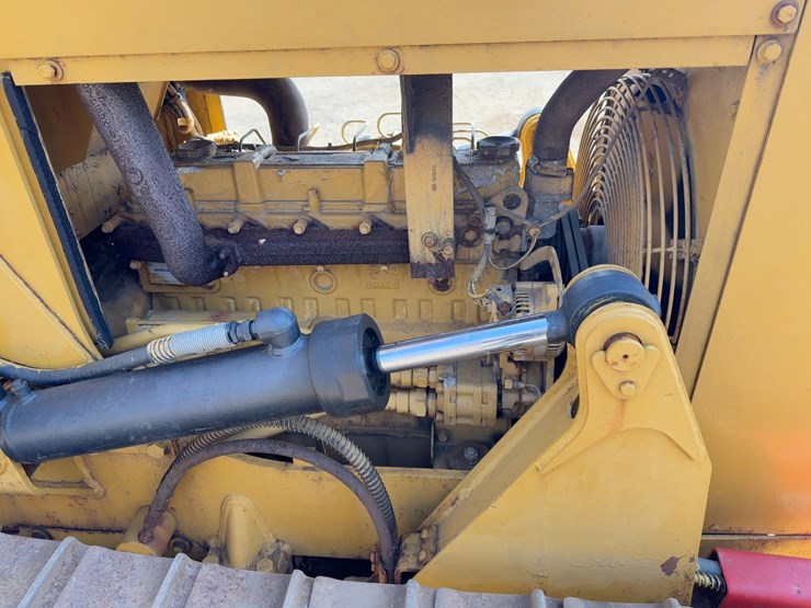 1994-caterpillar-d3c-iii-image-14