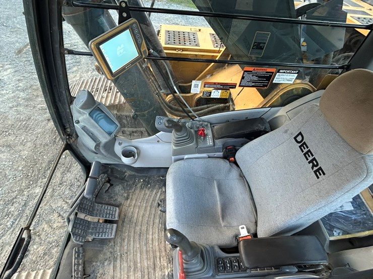 deere-470g-lc-image-65