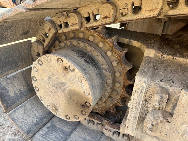 2016-deere-470g-lc-image-58