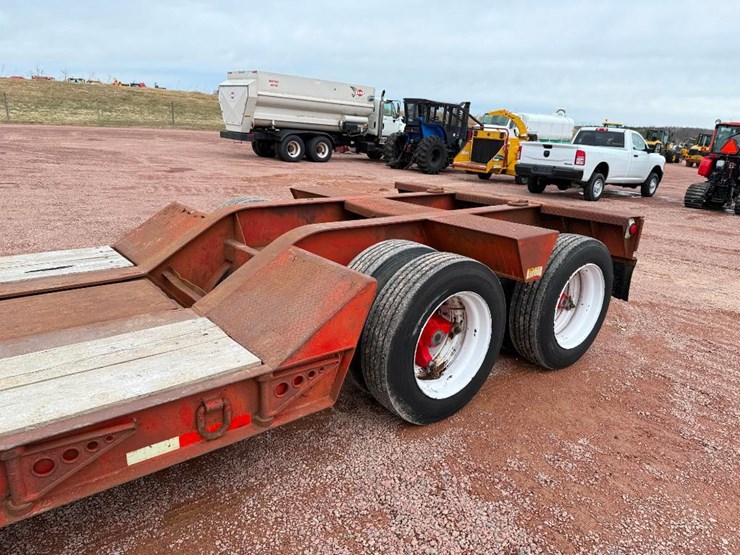 #194-•-lot-194-image-15