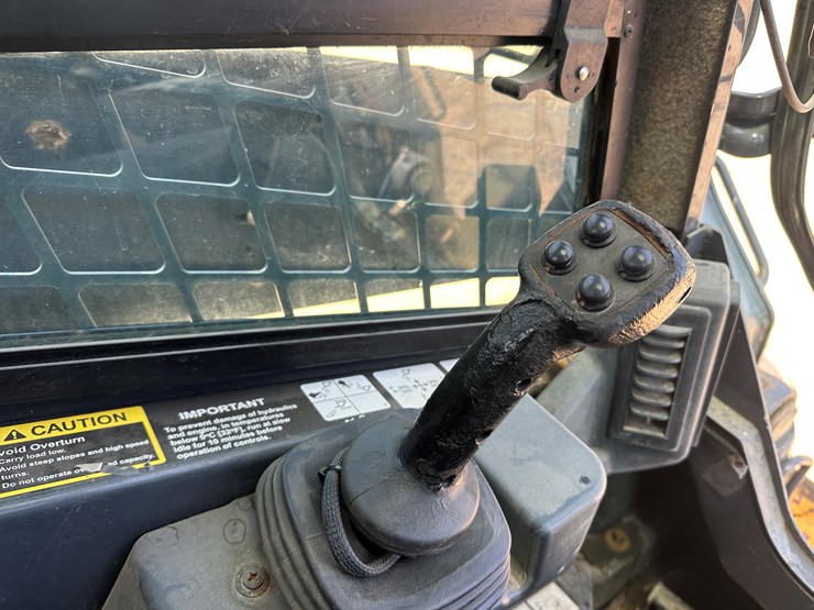 2017-deere-333g-image-29