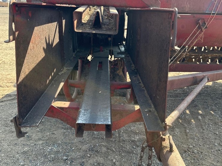 new-holland-68-image-7