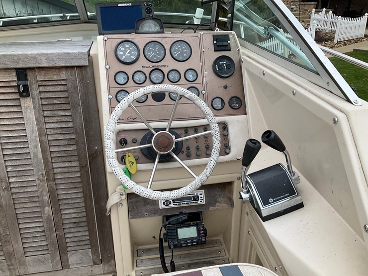 #154-•-1986-chris-craft-fishing-boat-image-23