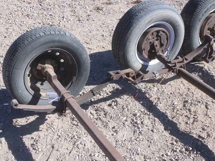 #3089-•-3-axles-with-springs-and-tires-image-6