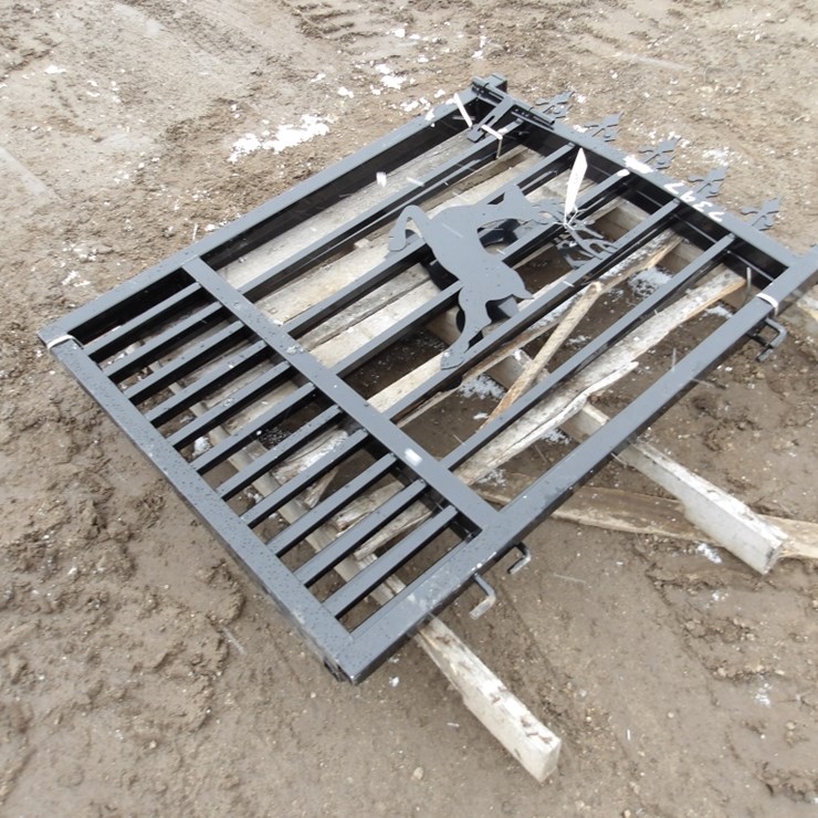 #7399 • Deer Entry Gates