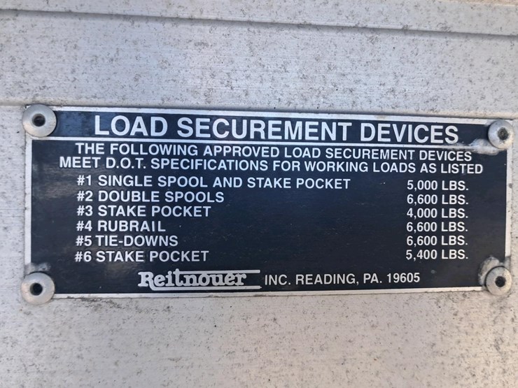 #131-•-2005-reitnourer-curtain-trailer-image-23