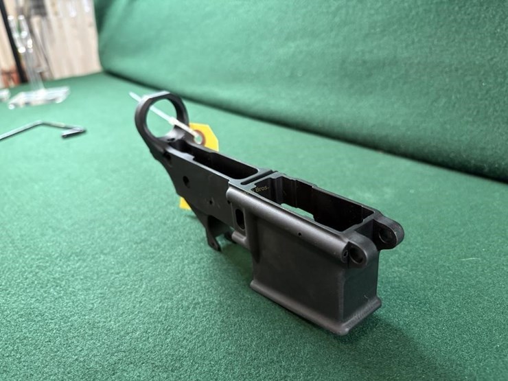 anderson-arms-am-15-multi-cal-lower-image-4