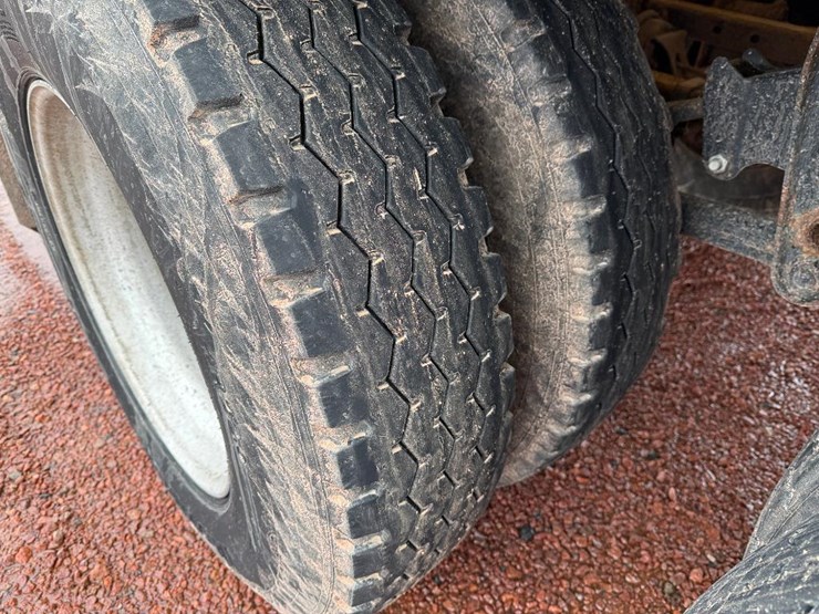 #302-•-lot-302-image-20