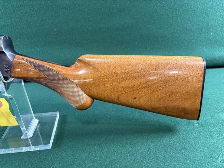 browning-light-twelve-12ga-shotgun-image-11